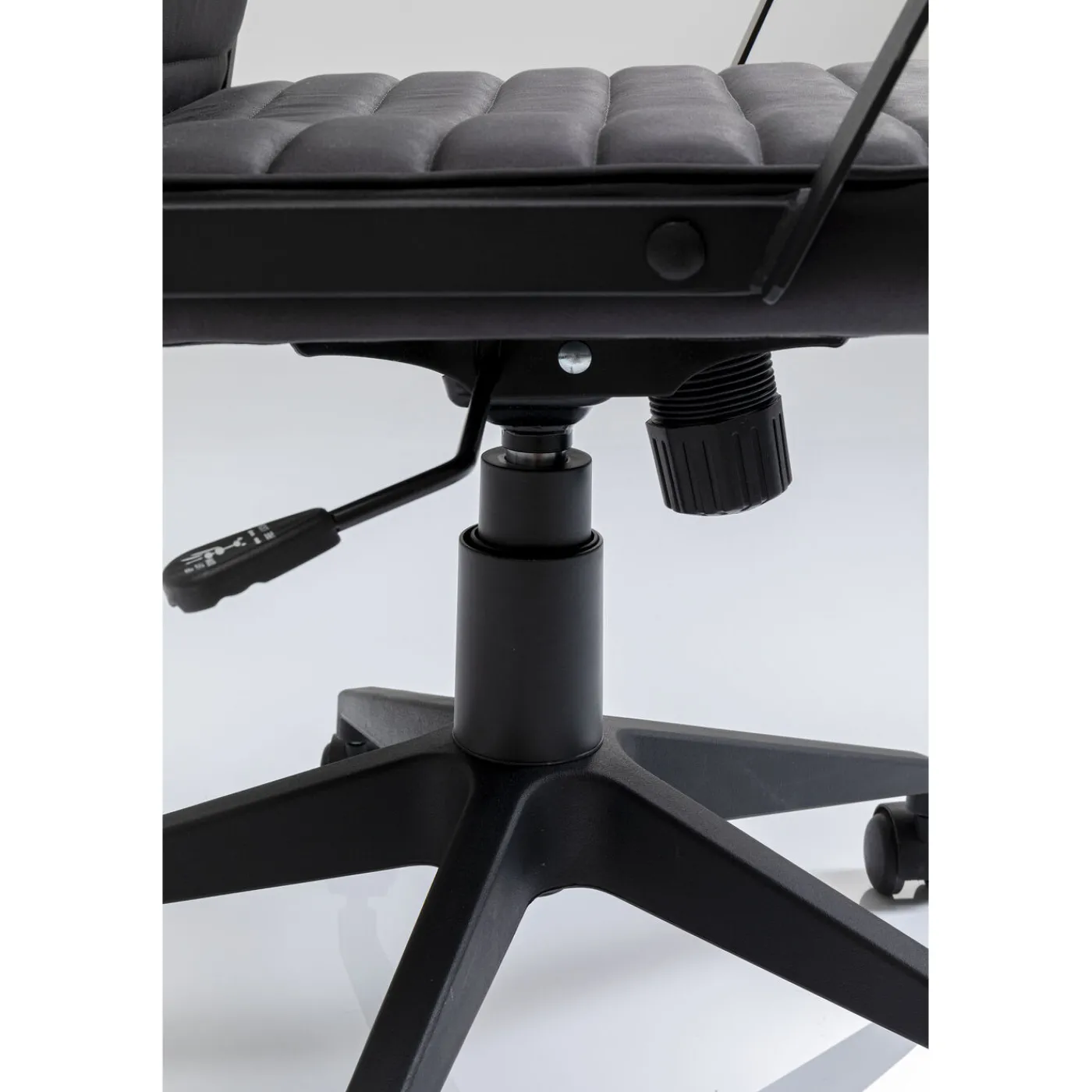 KARE Design Chaise De Bureau Labora Dossier Bas Noir