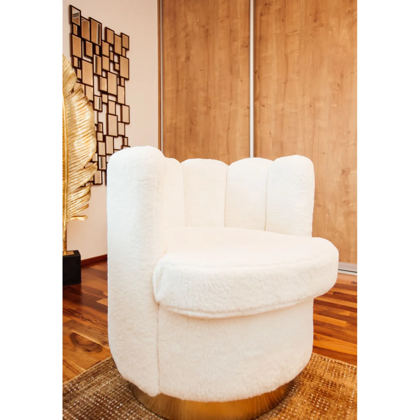 KARE Design Fauteuil Silhouette Fur Blanc