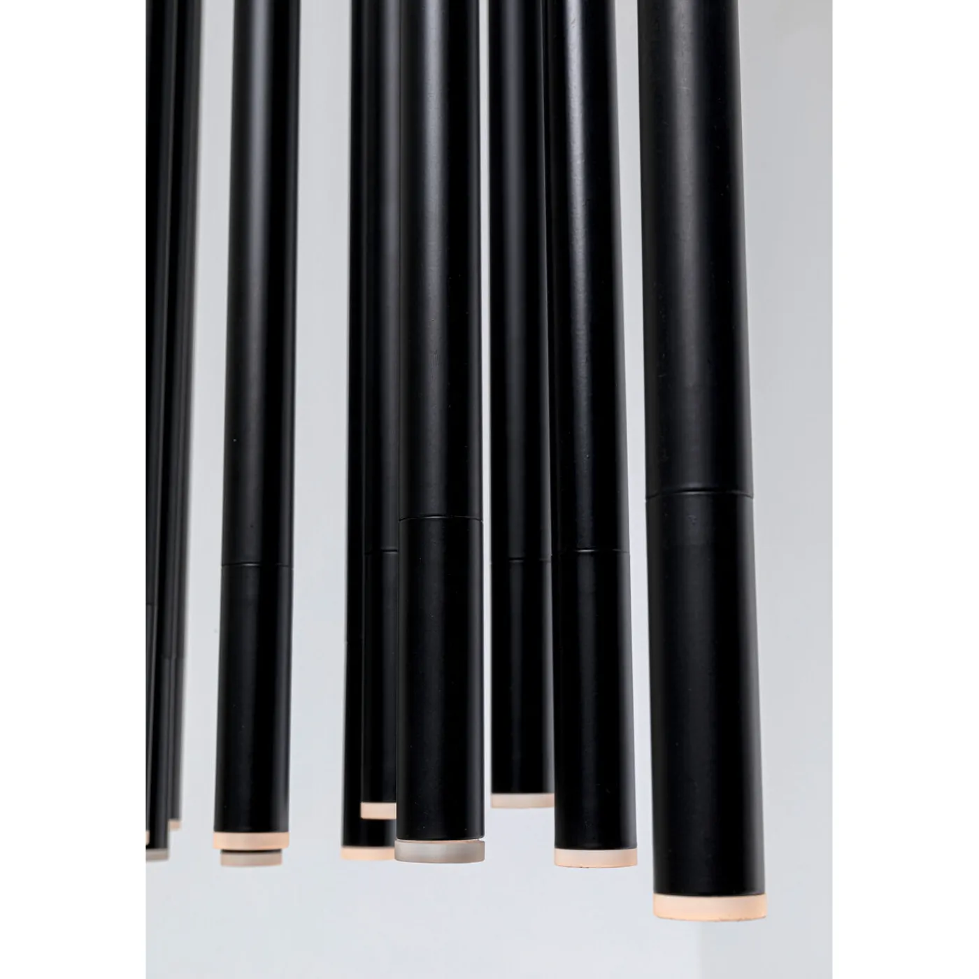 KARE Design Suspension Living Vegas Noir Mat Led 120Cm